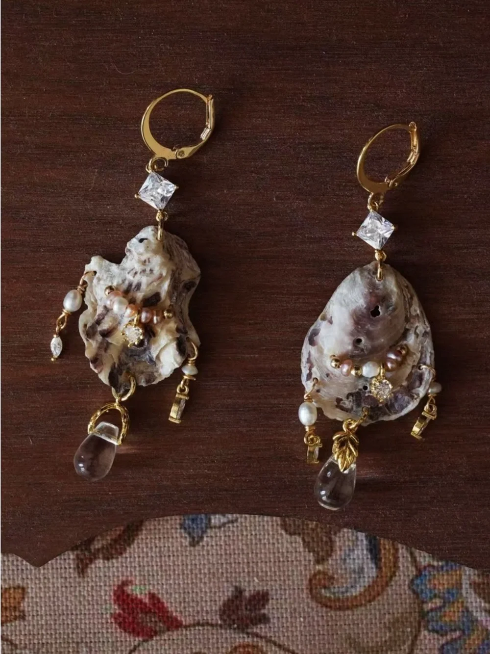 Gold and Pearl Shell Drop Earrings -‎ Women Jewelry